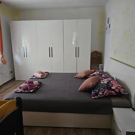 Apartment Nicol *