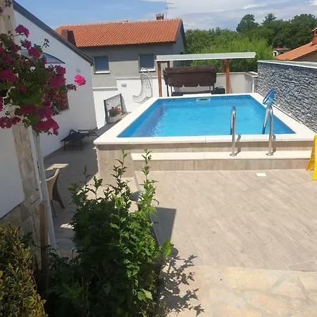 Apartment Nicol